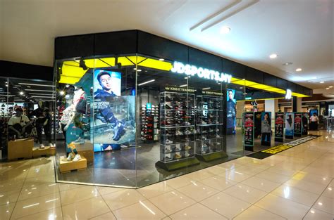 jd sports gurney plaza.